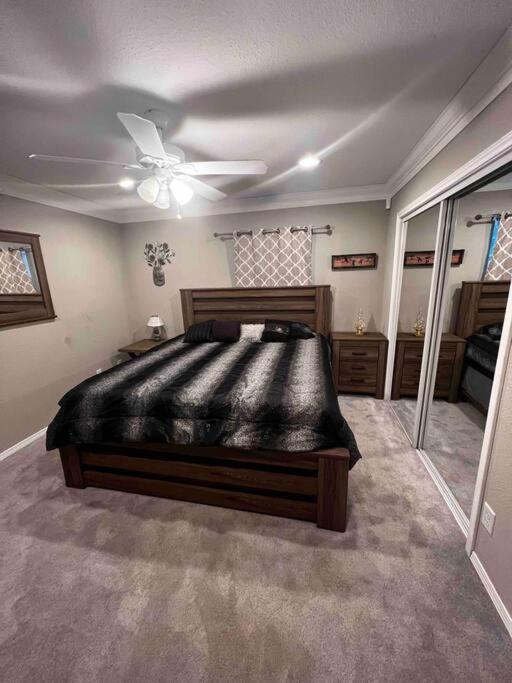 2 Bedroom Luxury Home.. Wooden Floors And Ceilings Dallas Exterior photo